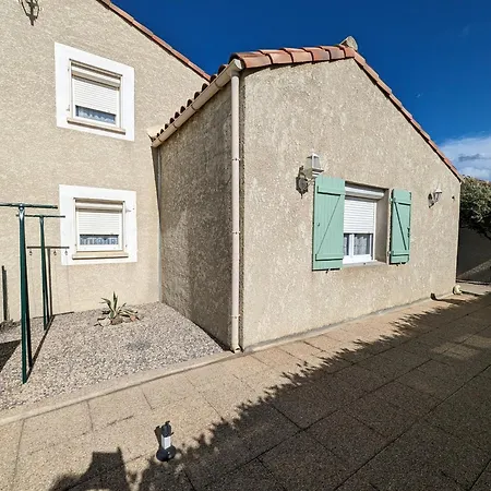Villa T3 Spacieuse A - Jardin, Parking, A 900m De La Plage, Chien Admis - Fr-1-797-50 *