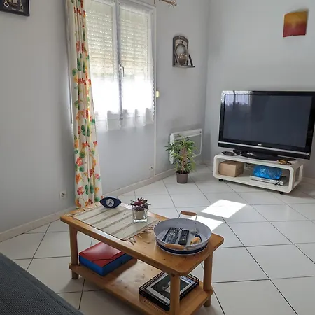 T3 Spacieuse A - Jardin, Parking, A 900m De La Plage, Chien Admis - Fr-1-797-50 포르트라누벨