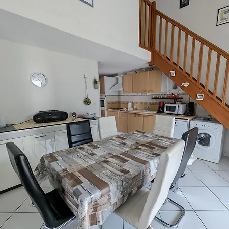 T3 Spacieuse A - Jardin, Parking, A 900m De La Plage, Chien Admis - Fr-1-797-50