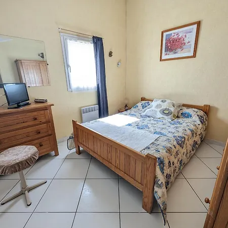 Villa T3 Spacieuse A - Jardin, Parking, A 900m De La Plage, Chien Admis - Fr-1-797-50 *